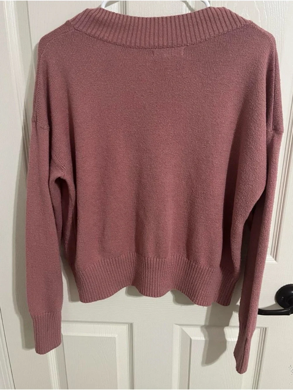 Banana Republic Dusty Rose V-Neck Pocket Sweater
